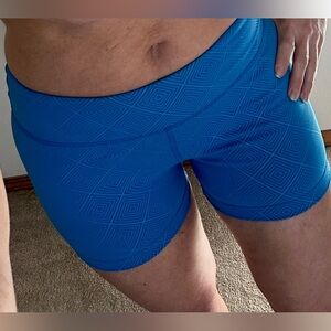 Lorna Jane Geometric Print Blue Bike Shorts Women's